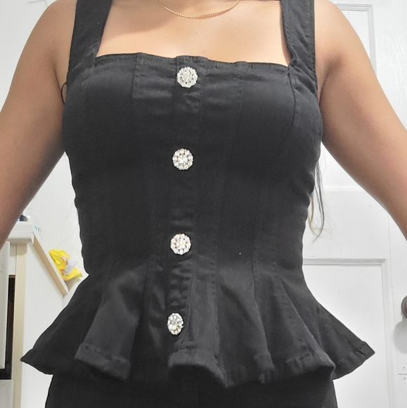 GUESS Top - Picture 2 of 4